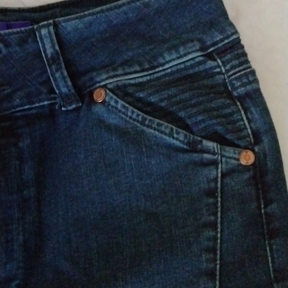 Soho New York & Co. (Jennifer Hudson) Straight leg Jeans - Picture 7 of 10